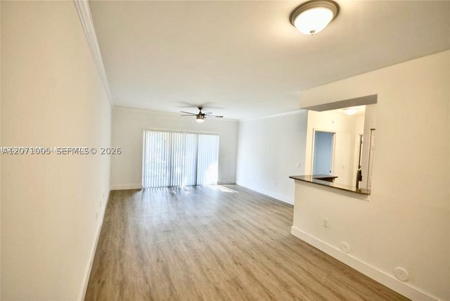 2474 Centergate Dr 103, Miramar, FL 33025