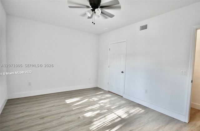 2474 Centergate Dr 103, Miramar, FL 33025