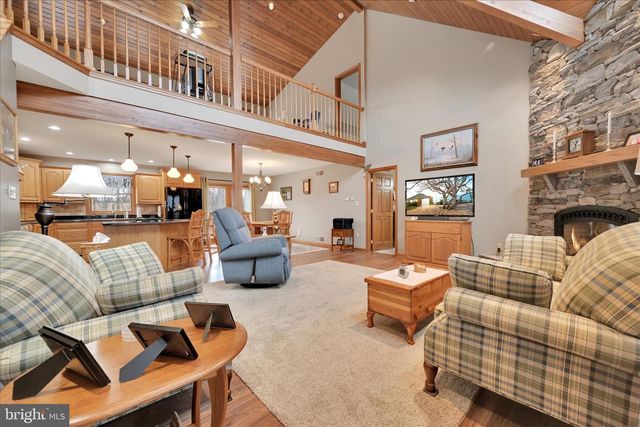 757 E REHRERSBURG RD, Bethel, PA 19507