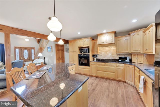 757 E REHRERSBURG RD, Bethel, PA 19507