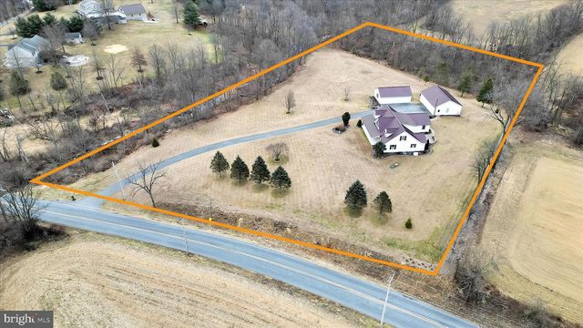 757 E REHRERSBURG RD, Bethel, PA 19507