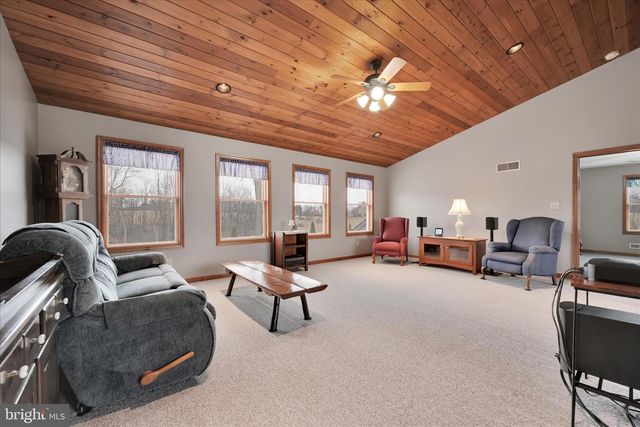 757 E REHRERSBURG RD, Bethel, PA 19507