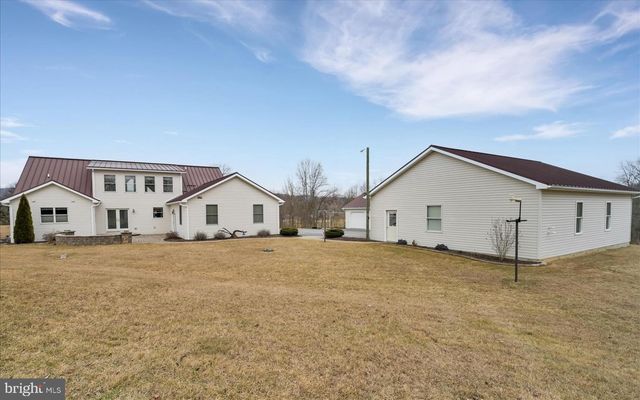 757 E REHRERSBURG RD, Bethel, PA 19507