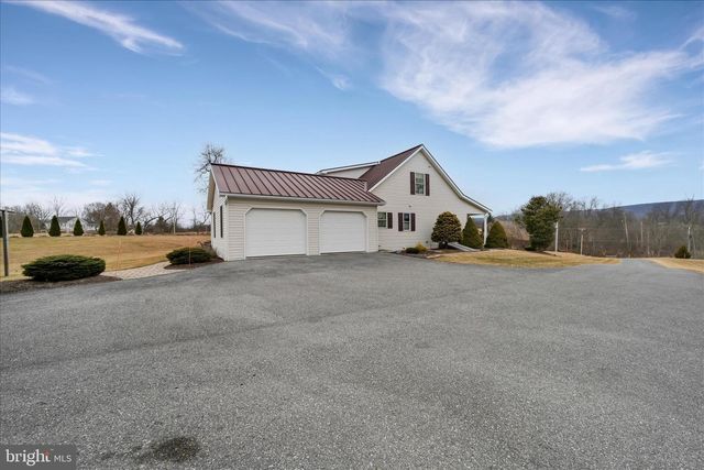 757 E REHRERSBURG RD, Bethel, PA 19507