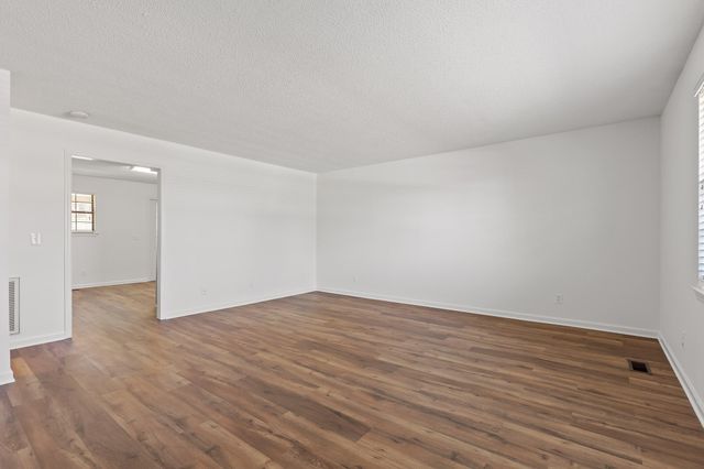 2612 Hickory Valley Road Unit A, Chattanooga, TN 37421