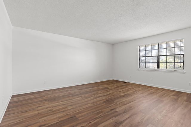 2612 Hickory Valley Road Unit A, Chattanooga, TN 37421