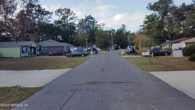 2653 SANDRA Lane, Jacksonville, FL 32208