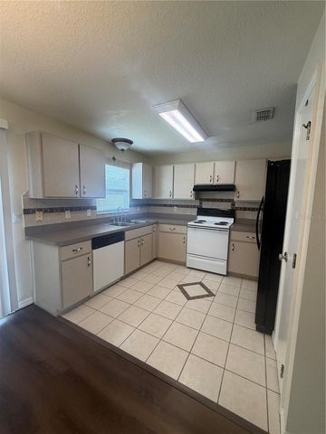 28 JUNIPER PASS TRACK, Ocala, FL 34480