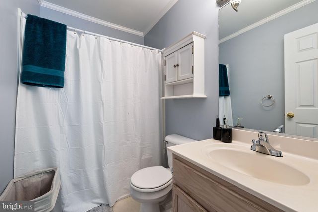 122 DORSET LN, Warrenton, VA 20186