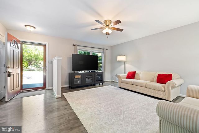 122 DORSET LN, Warrenton, VA 20186