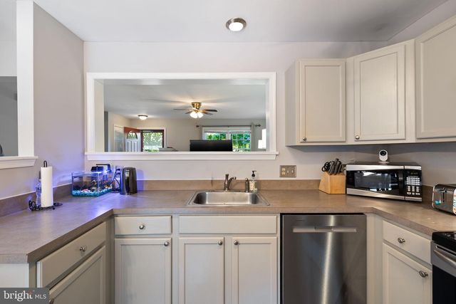 122 DORSET LN, Warrenton, VA 20186
