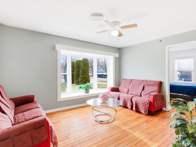 1218 Center Avenue, Port Huron, MI 48060