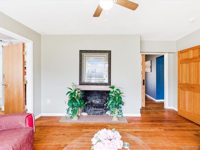 1218 Center Avenue, Port Huron, MI 48060