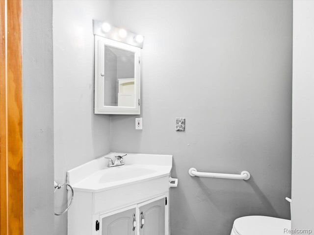 1218 Center Avenue, Port Huron, MI 48060