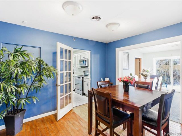 1218 Center Avenue, Port Huron, MI 48060