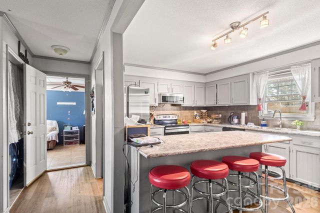 4209 Heatherstone Drive, Gastonia, NC 28056