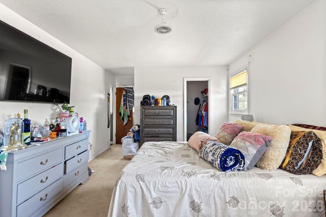 4209 Heatherstone Drive, Gastonia, NC 28056