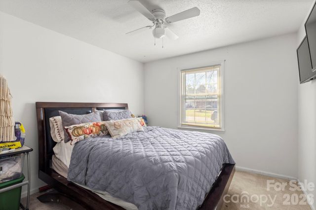 4209 Heatherstone Drive, Gastonia, NC 28056