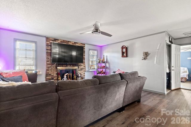 4209 Heatherstone Drive, Gastonia, NC 28056