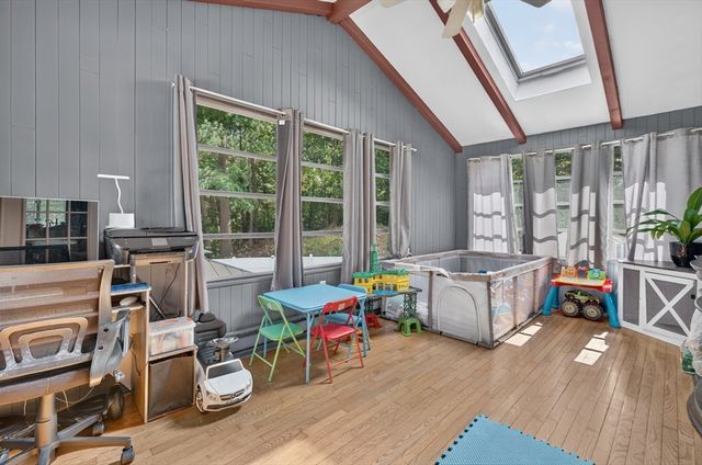 27 Mary Kennedy Dr, North Attleboro, MA 02760