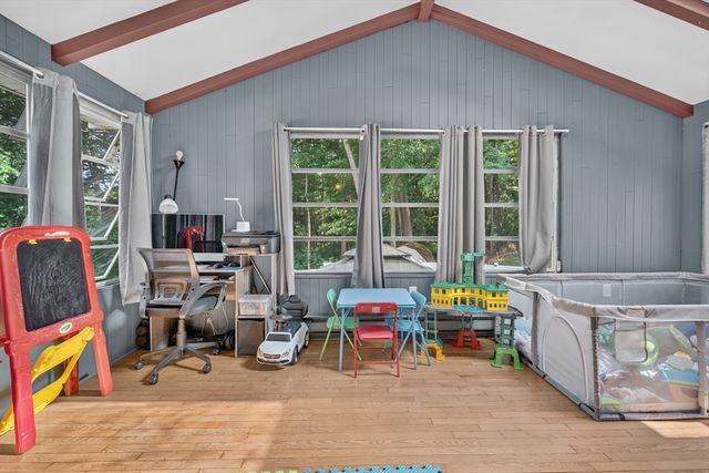 27 Mary Kennedy Dr, North Attleboro, MA 02760