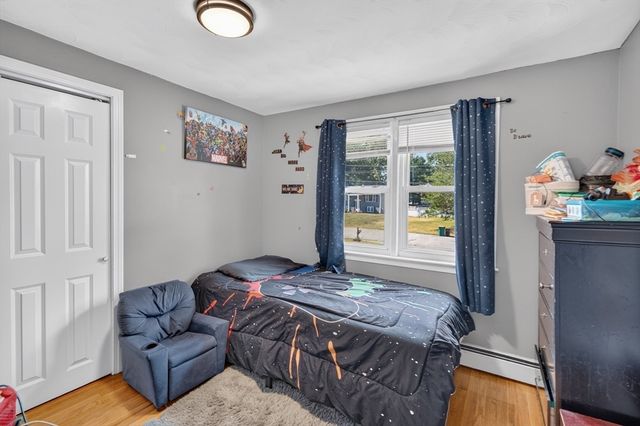 27 Mary Kennedy Dr, North Attleboro, MA 02760