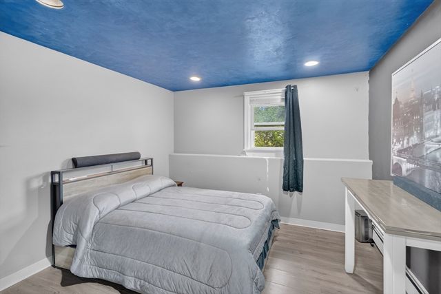 27 Mary Kennedy Dr, North Attleboro, MA 02760