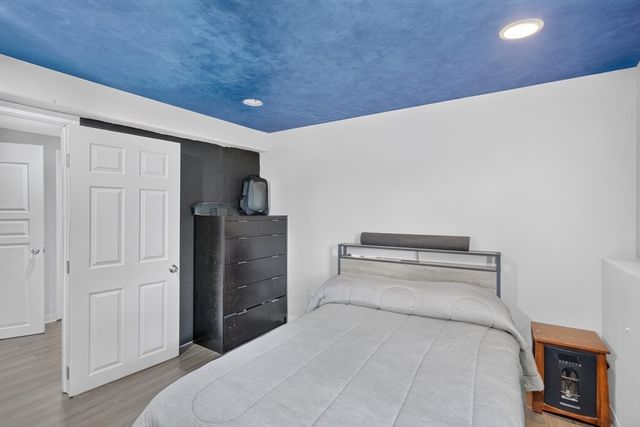 27 Mary Kennedy Dr, North Attleboro, MA 02760