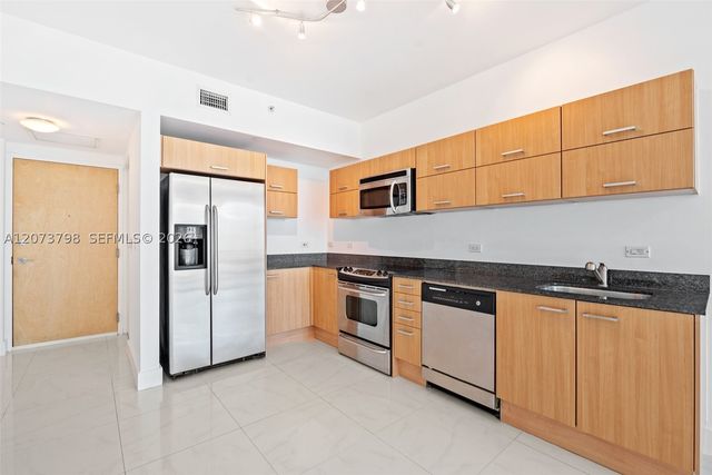 350 S MIAMI AVE 1912, Miami, FL 33130