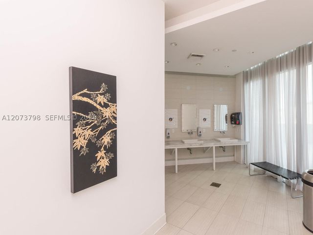 350 S MIAMI AVE 1912, Miami, FL 33130