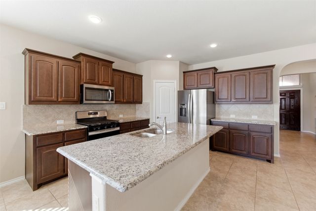 2745 Albatross Lane, Fort Worth, TX 76177