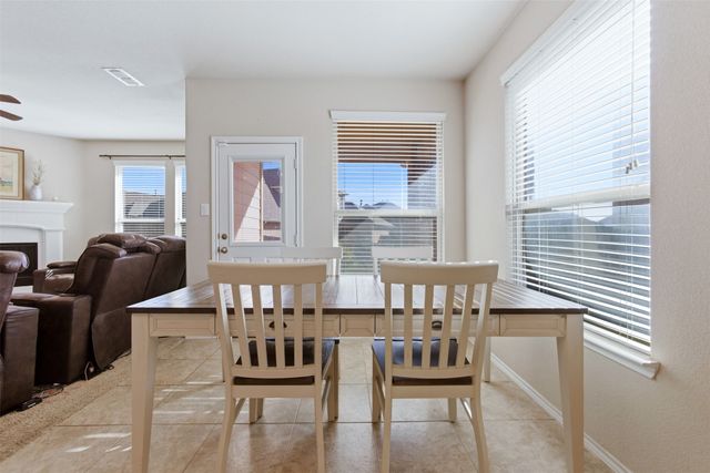 2745 Albatross Lane, Fort Worth, TX 76177