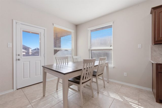 2745 Albatross Lane, Fort Worth, TX 76177