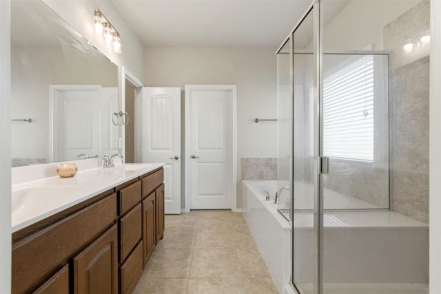 2745 Albatross Lane, Fort Worth, TX 76177