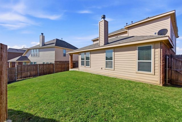 2745 Albatross Lane, Fort Worth, TX 76177