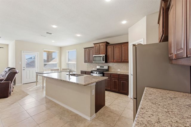 2745 Albatross Lane, Fort Worth, TX 76177