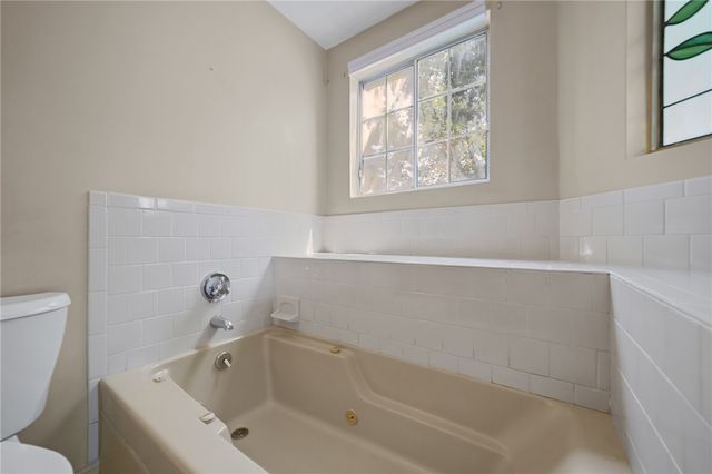 18 Pond Court C, North Providence, RI 02904