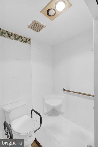 324 BOW LN, Gilbertsville, PA 19525