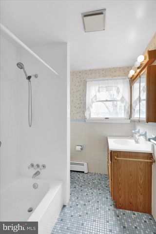 324 BOW LN, Gilbertsville, PA 19525