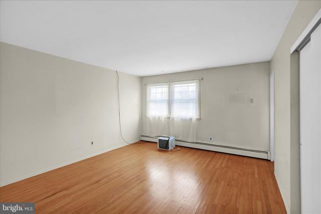 324 BOW LN, Gilbertsville, PA 19525