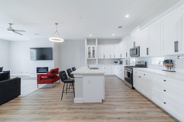 7814 De Priest Street, Houston, TX 77088