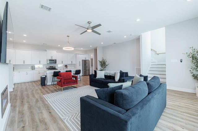 7814 De Priest Street, Houston, TX 77088