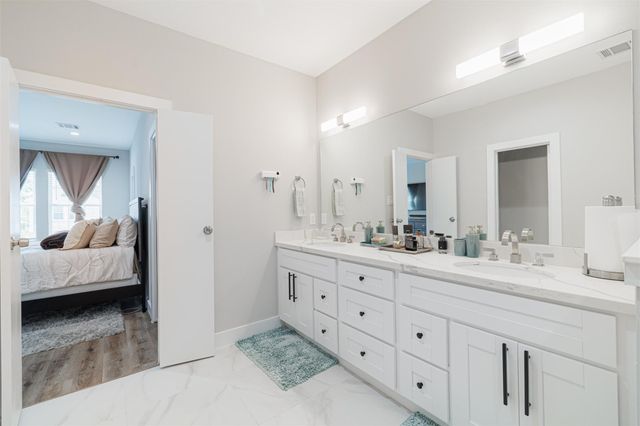 7814 De Priest Street, Houston, TX 77088