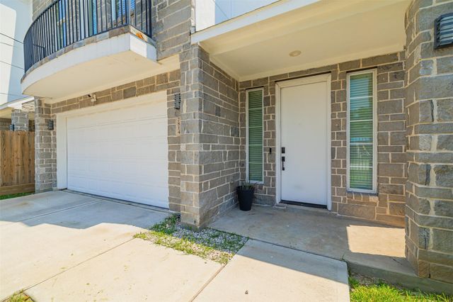 7814 De Priest Street, Houston, TX 77088