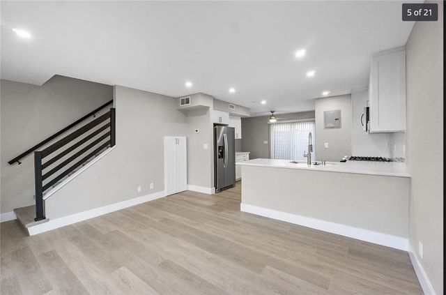 1024 Mission D, Costa Mesa, CA 92626