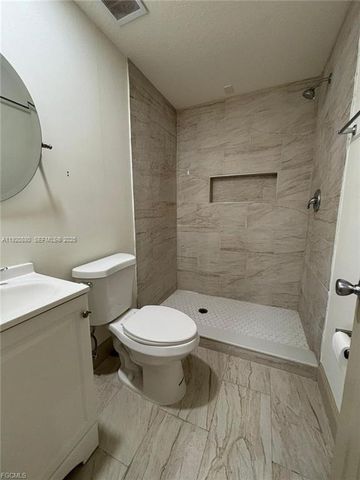 2614 27th ST W, Lehigh Acres, FL 33971