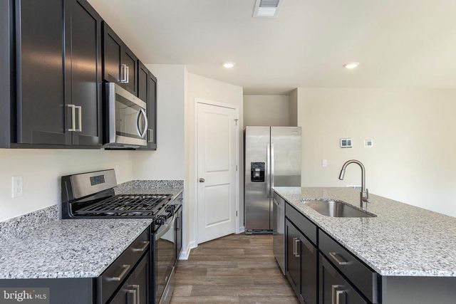 5215 CROOKED LN, Stephens City, VA 22655