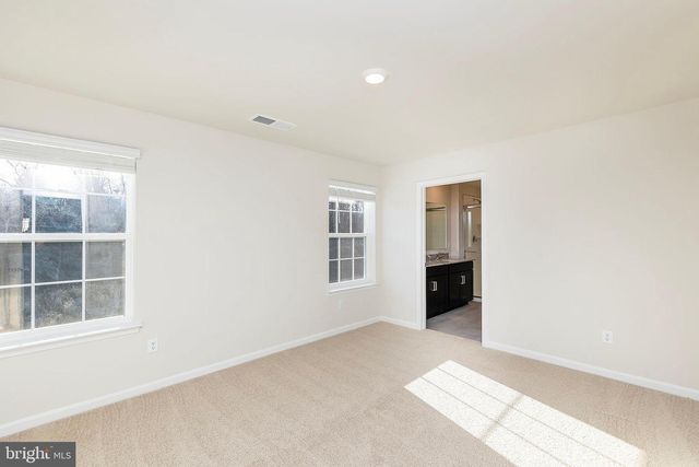 5215 CROOKED LN, Stephens City, VA 22655