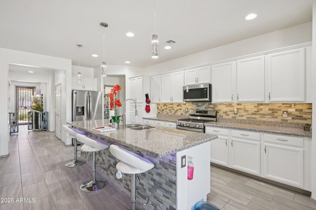 17452 W SPRING Drive, Goodyear, AZ 85338