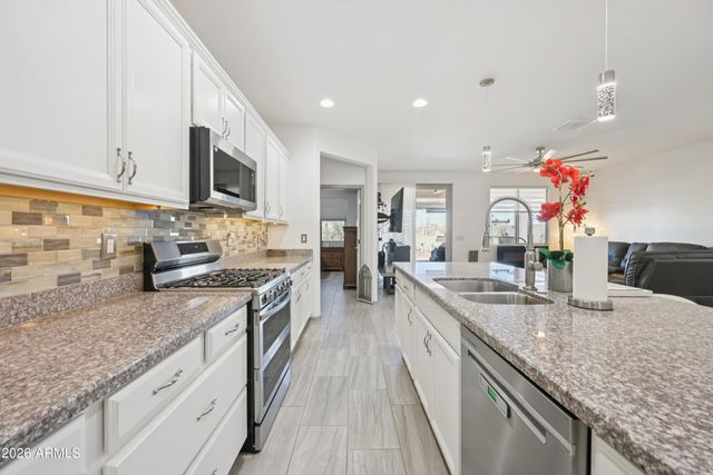 17452 W SPRING Drive, Goodyear, AZ 85338